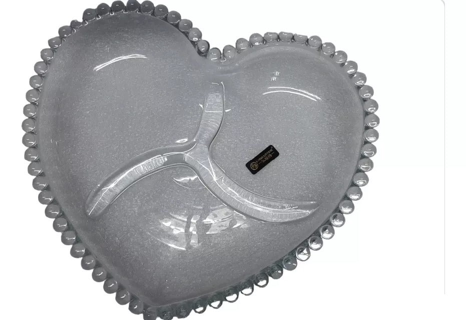 Heart Patterned Glass Plate with 3 Dividers