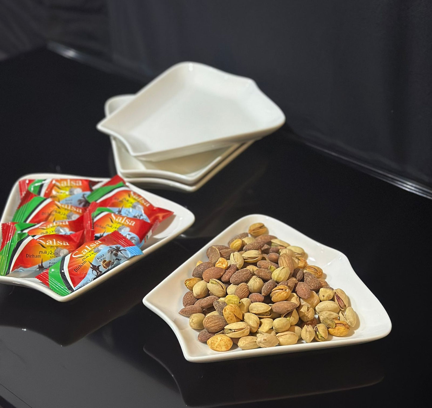 Stylish serving Nuts plate-Styl 1