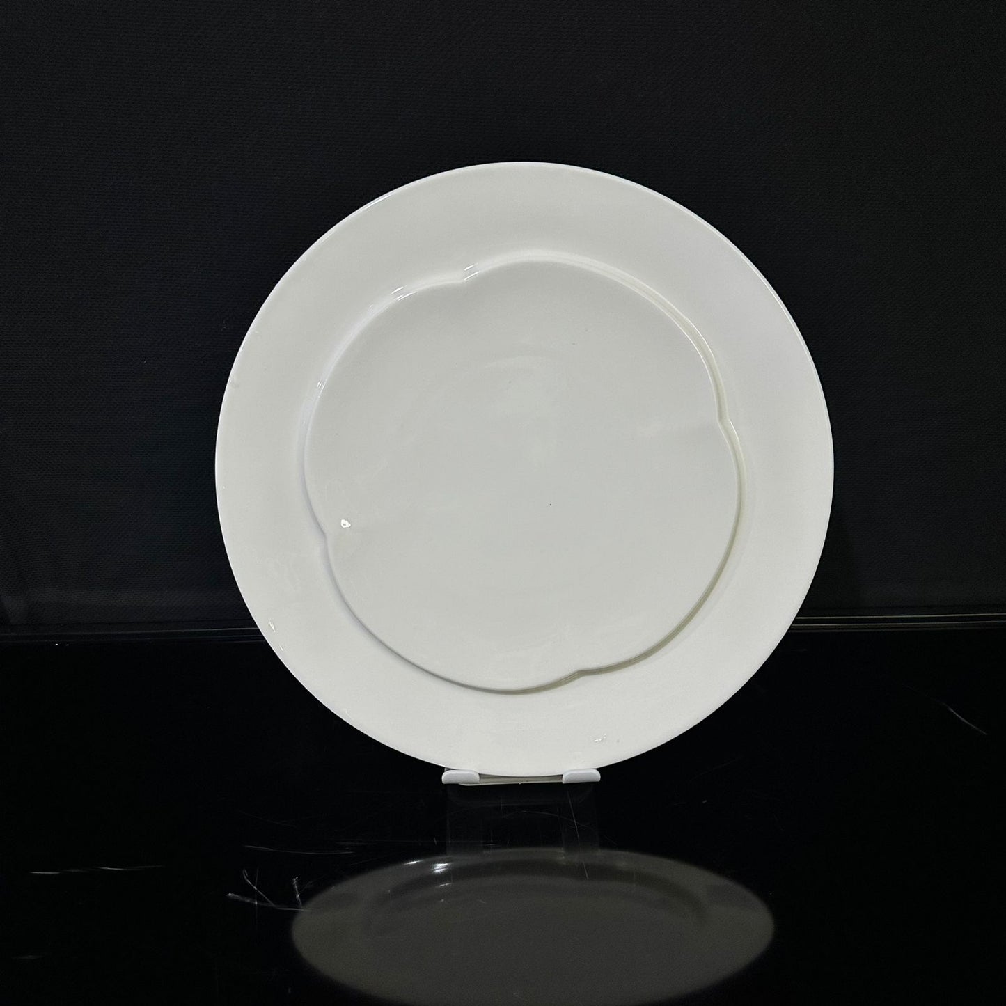 Luxury circle White Porcelain Plate  styl8