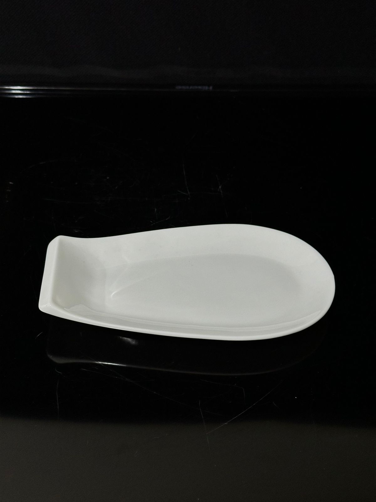 Stylish Oval flat plate porcelain styl7