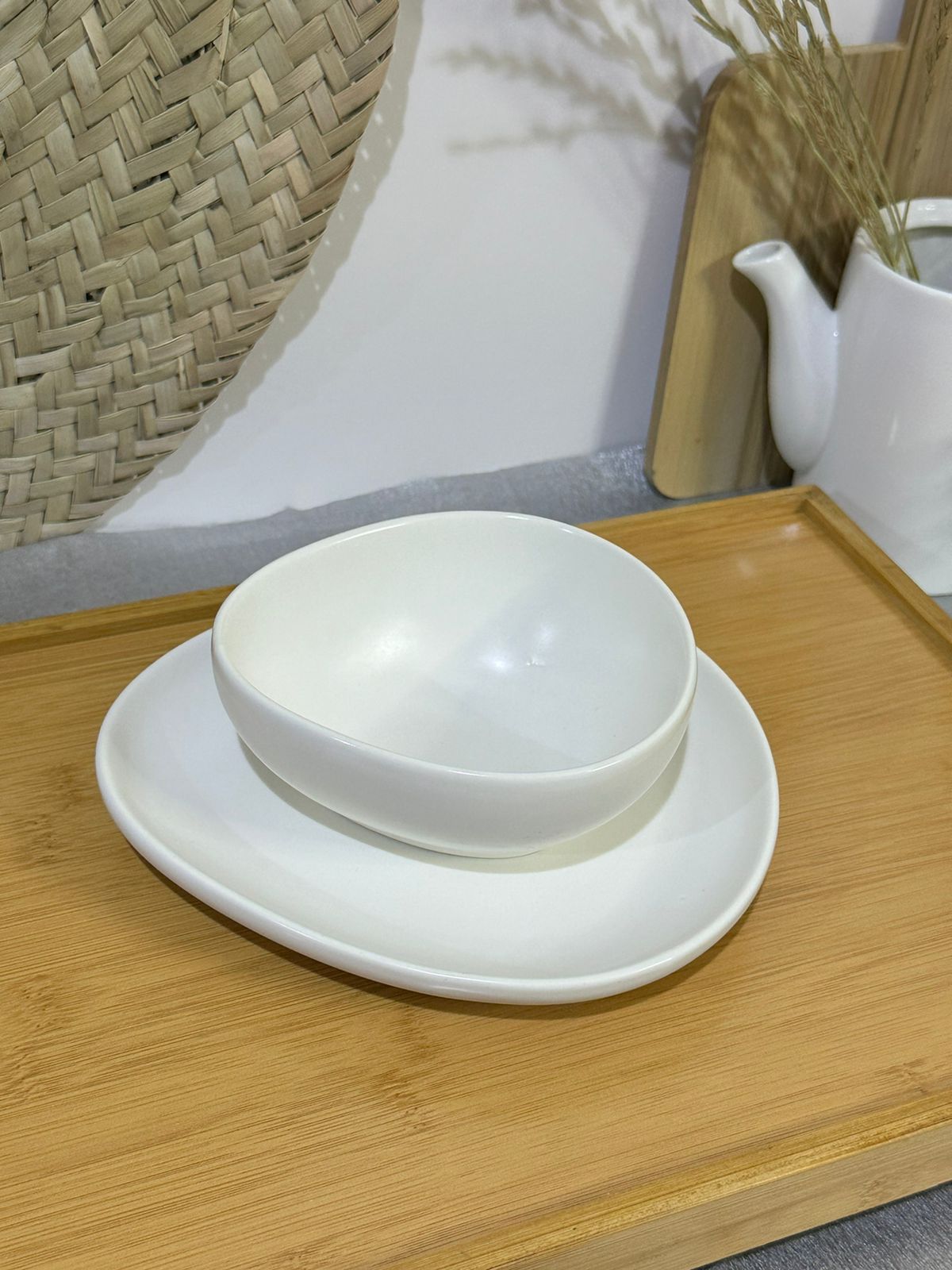 Luxury Stylish Medium Porcelain Bowl with plate