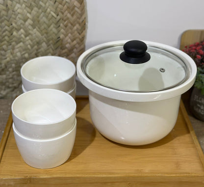 Large pot container with Lid & 4 bowls