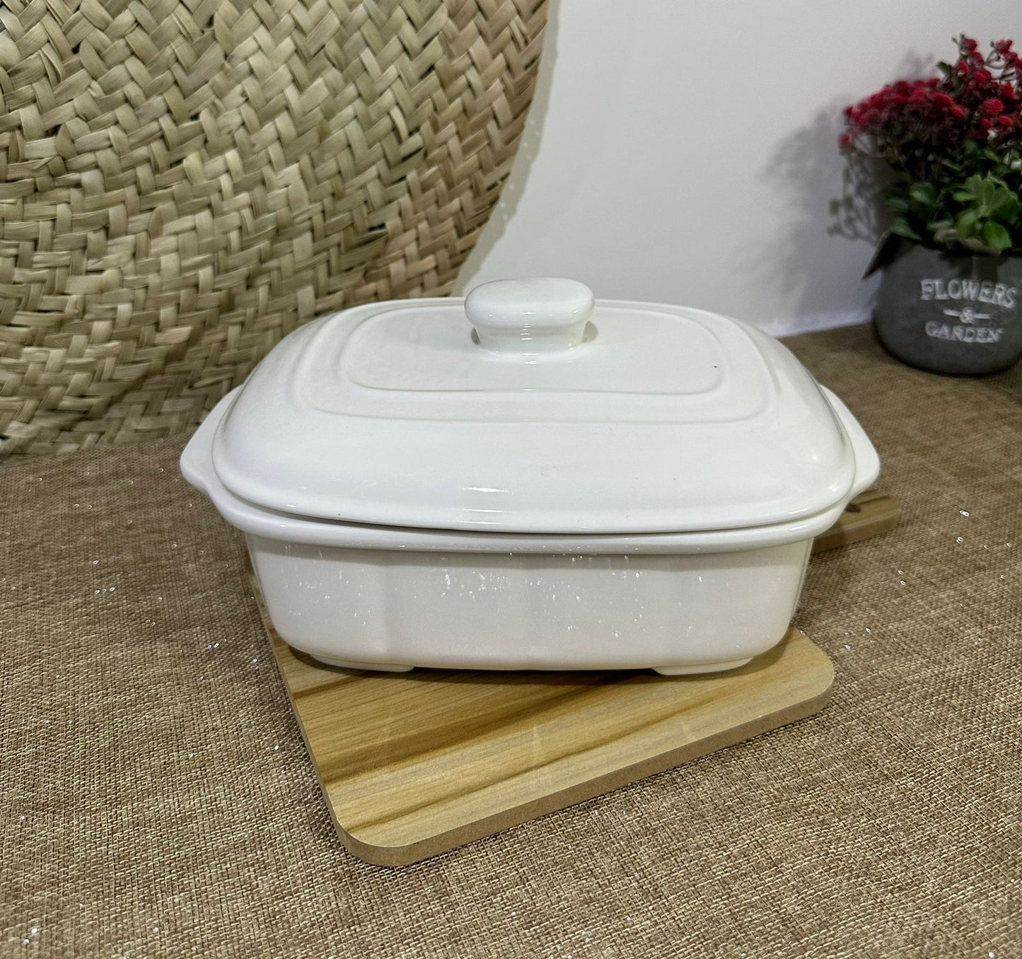 Large Porcelain container without Lid