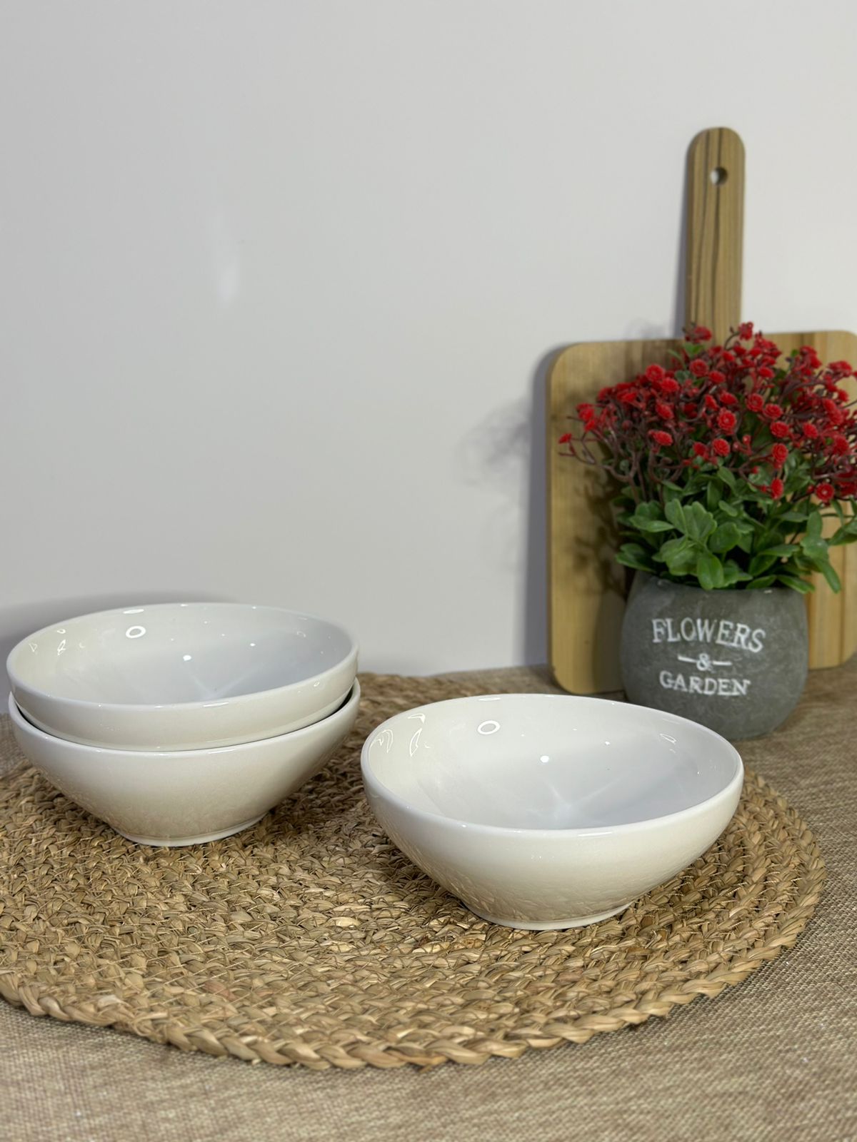 Medium Luxury Porcelain Bowl for soup and Salad