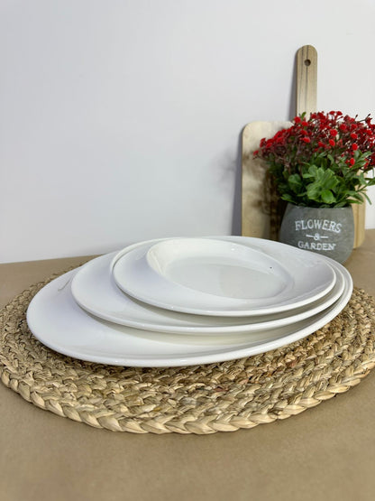 Luxury and stylish Porcelain serving plate