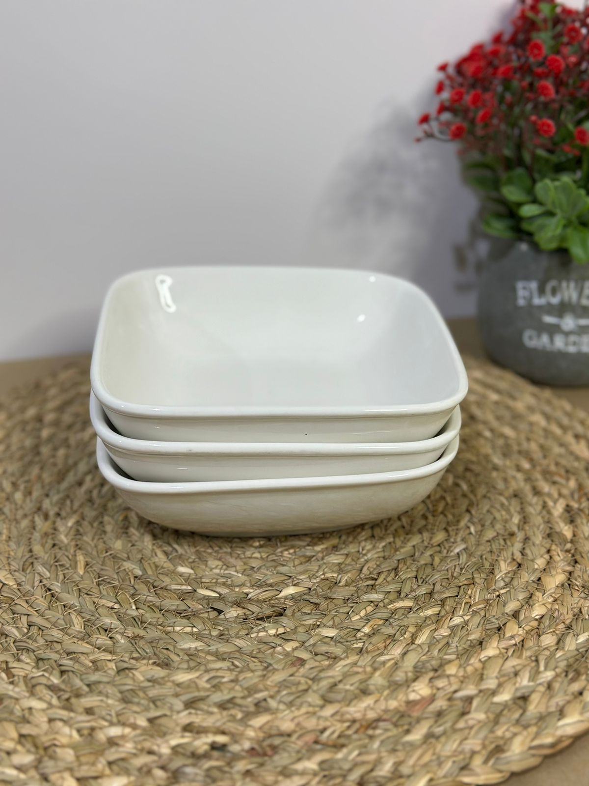 Medium Porcelain Square for Salad and Soup