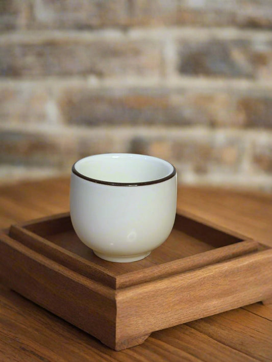 Cninees ceramic tea cup