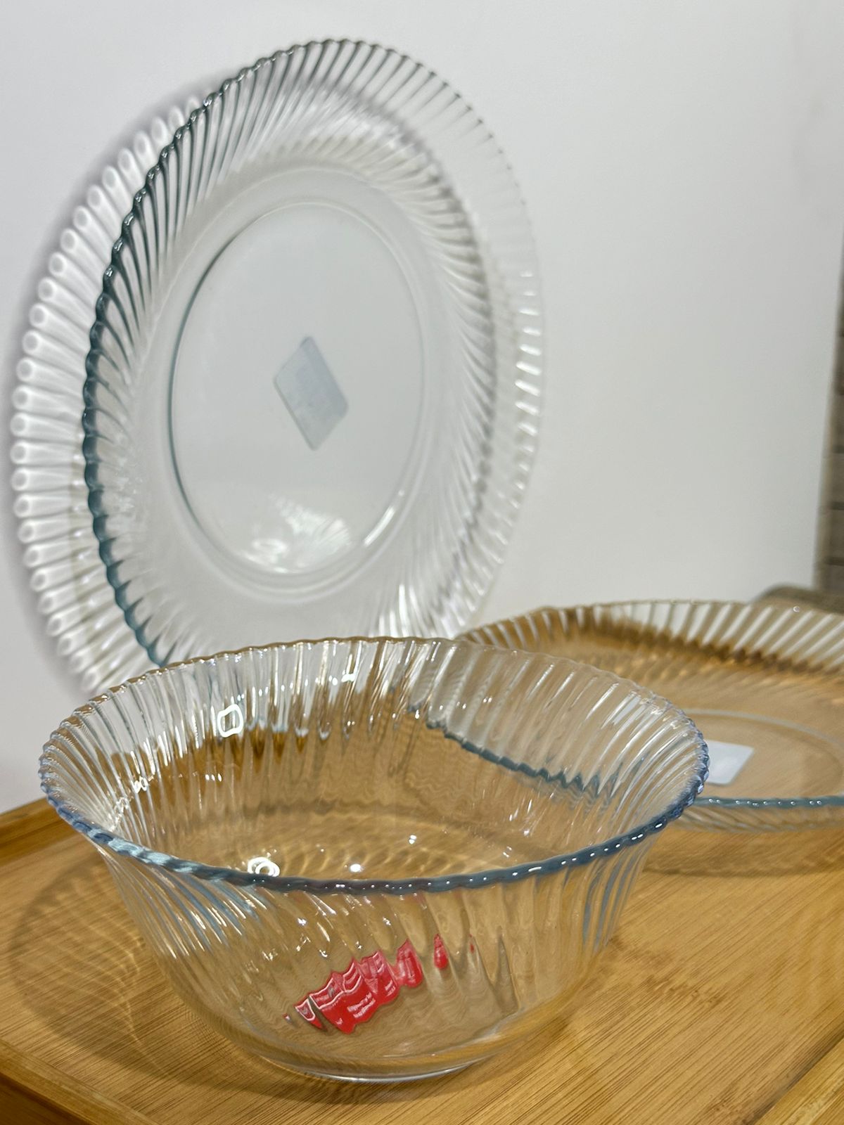 3 pcs Glass Serving set 2 plates and 1 bowl