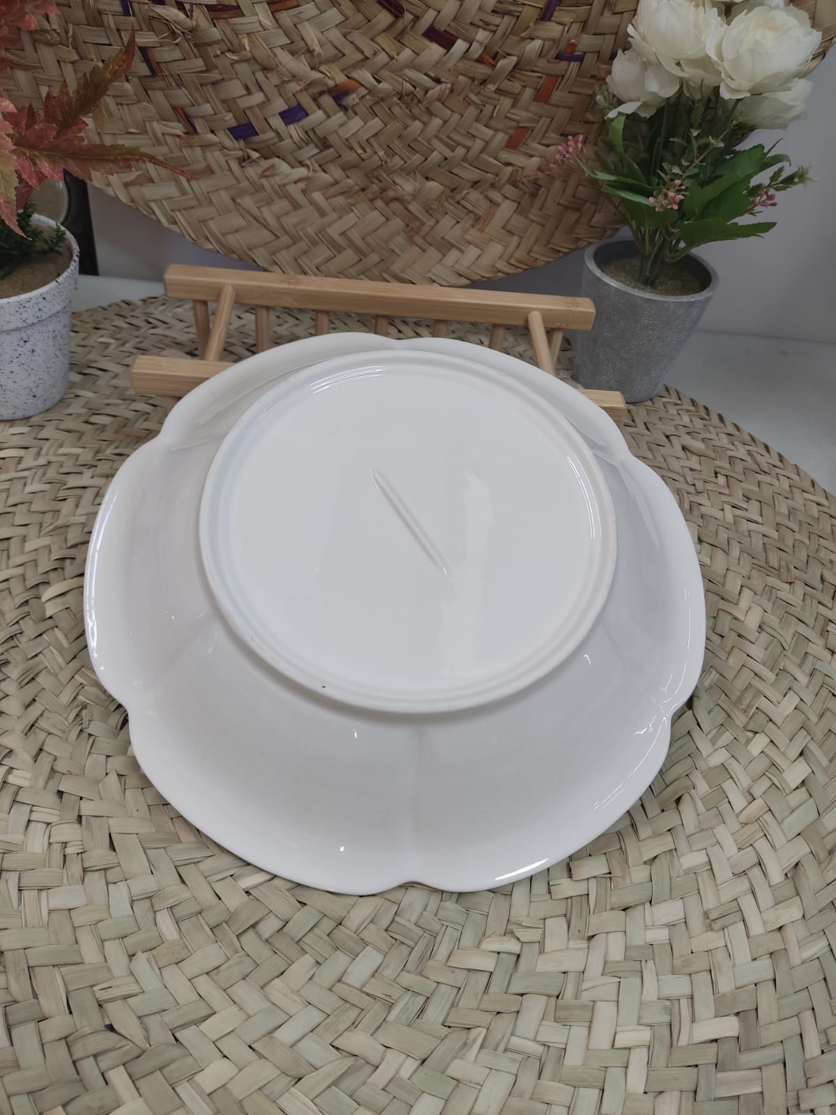 Spacious Ceramic Serving Dish Bowl styl1