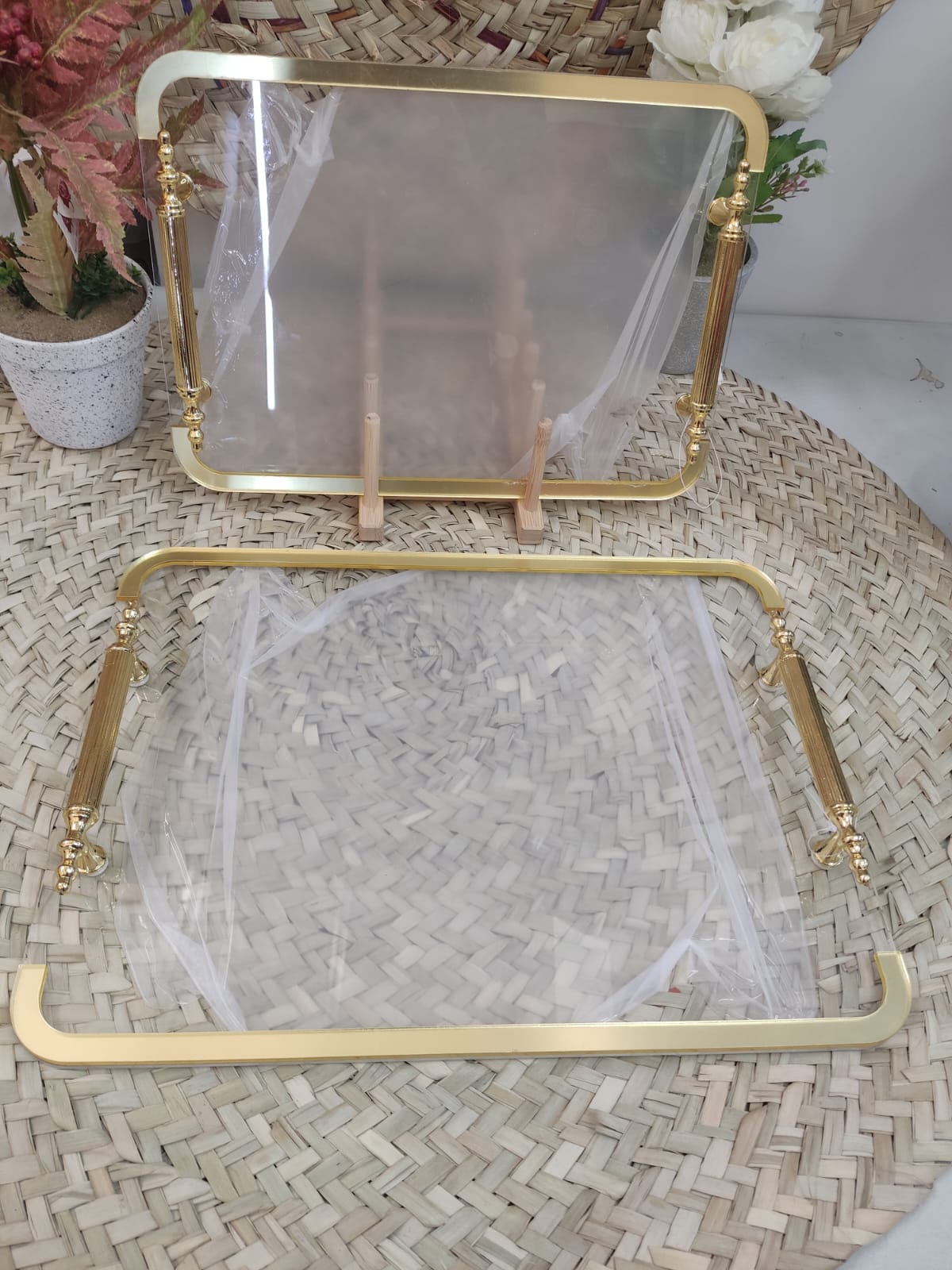 Elegant Rectangle Acrylic Serving Tray