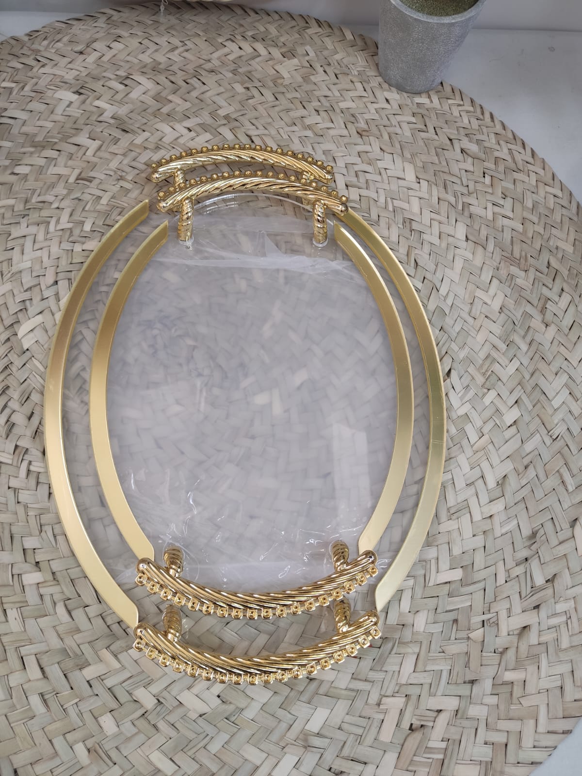 Elegant Oval Acrylic Serving Tray