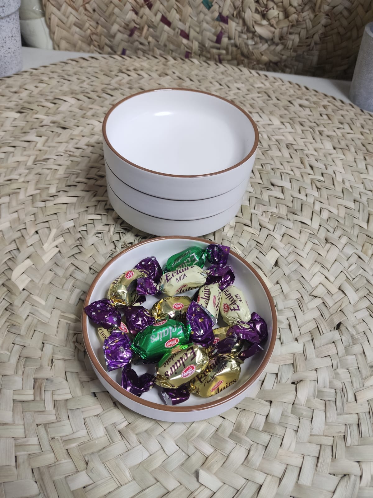 Small Porcelain Bowl with brown Rim