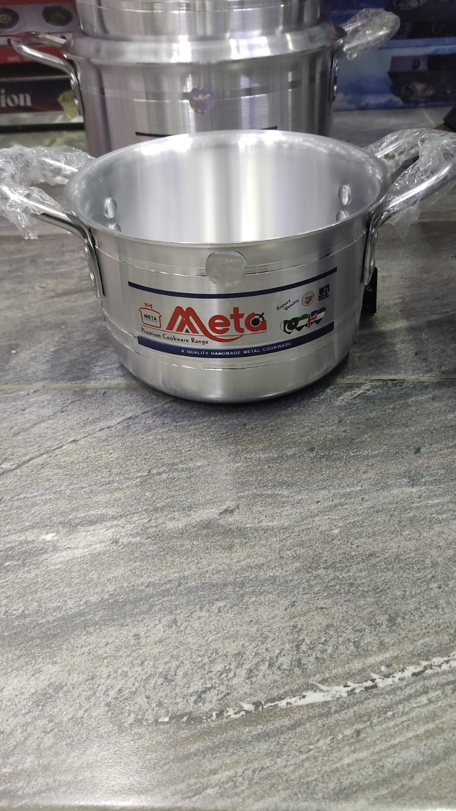 Heavy Aluminium Casserole Pot with Lid